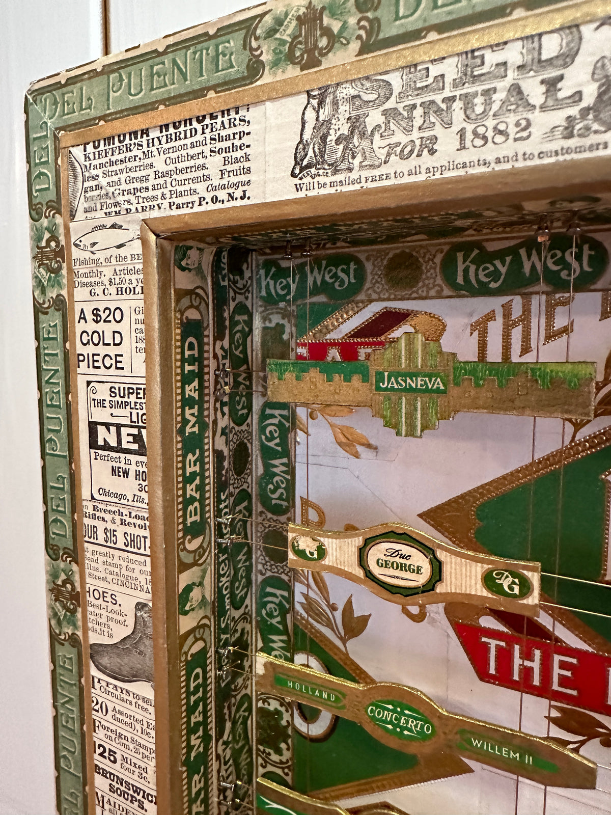 MEDIUM BINGO CIGAR BOX