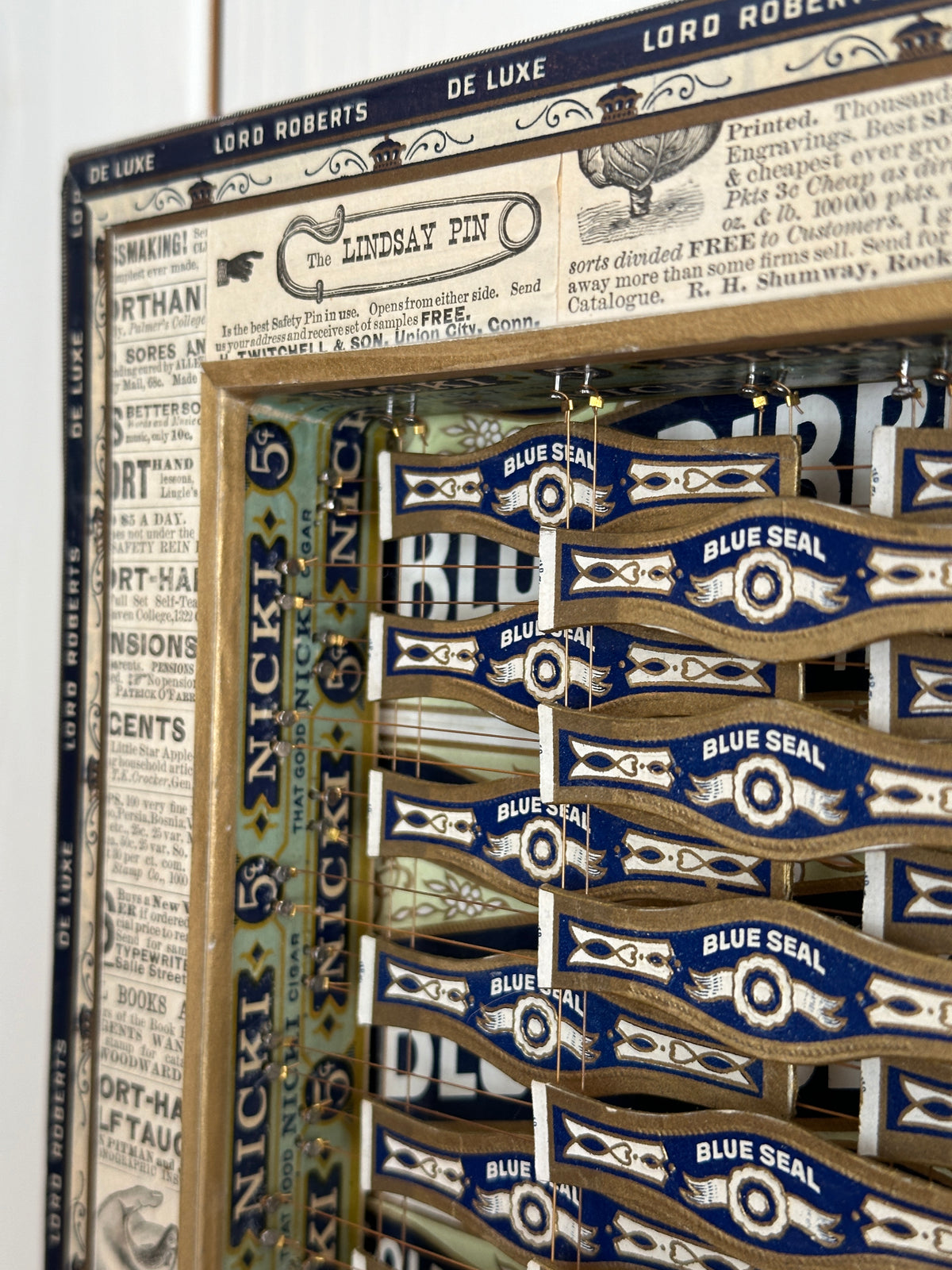 MEDIUM BLUE SEAL CIGAR BOX