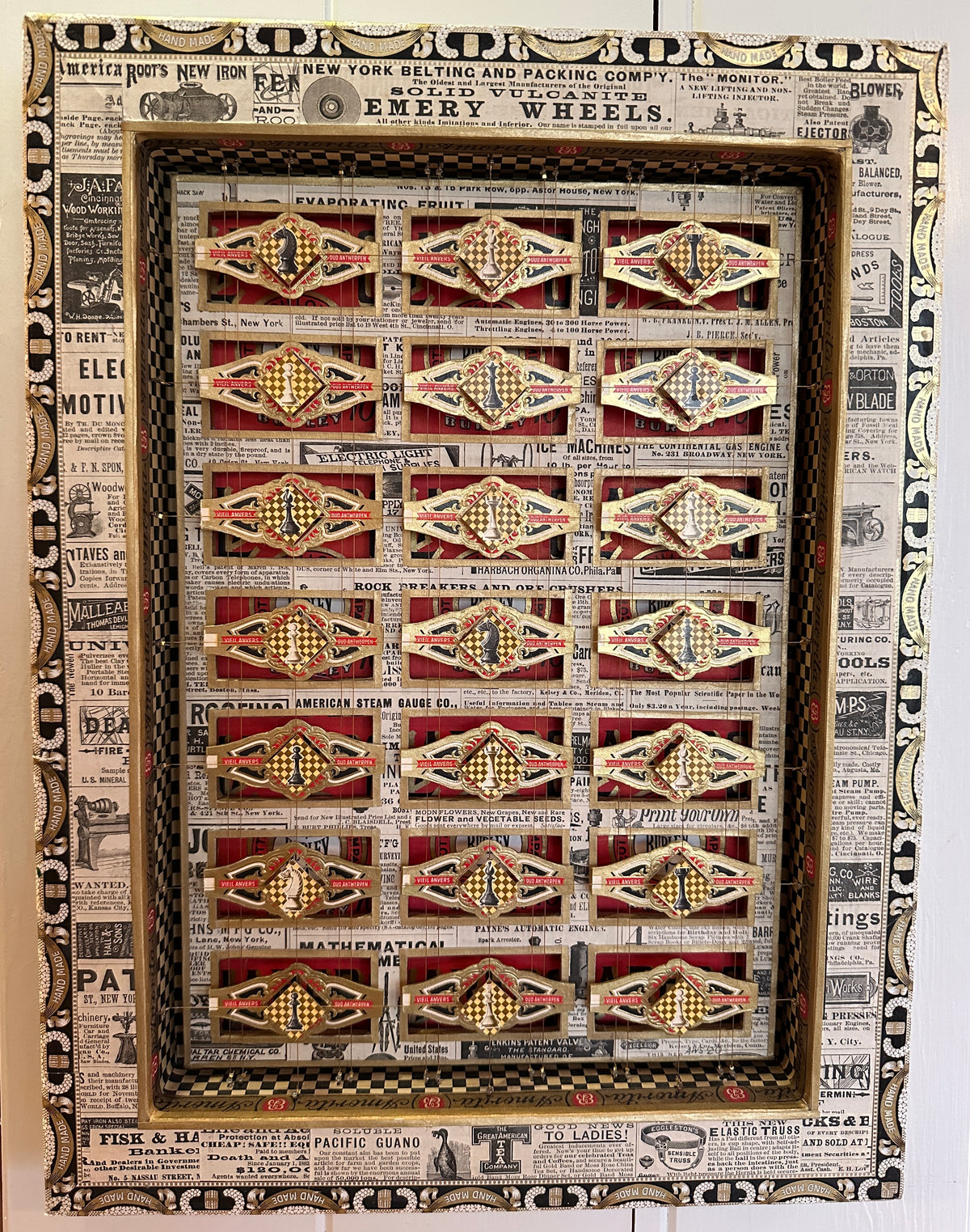 MEDIUM VIEL ANVERS CHESS PIECES CIGAR BOX