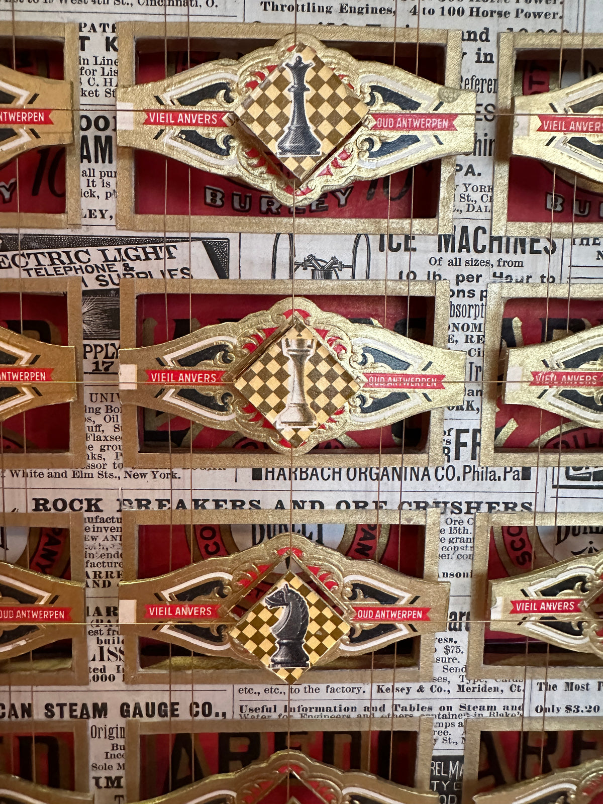 MEDIUM VIEL ANVERS CHESS PIECES CIGAR BOX