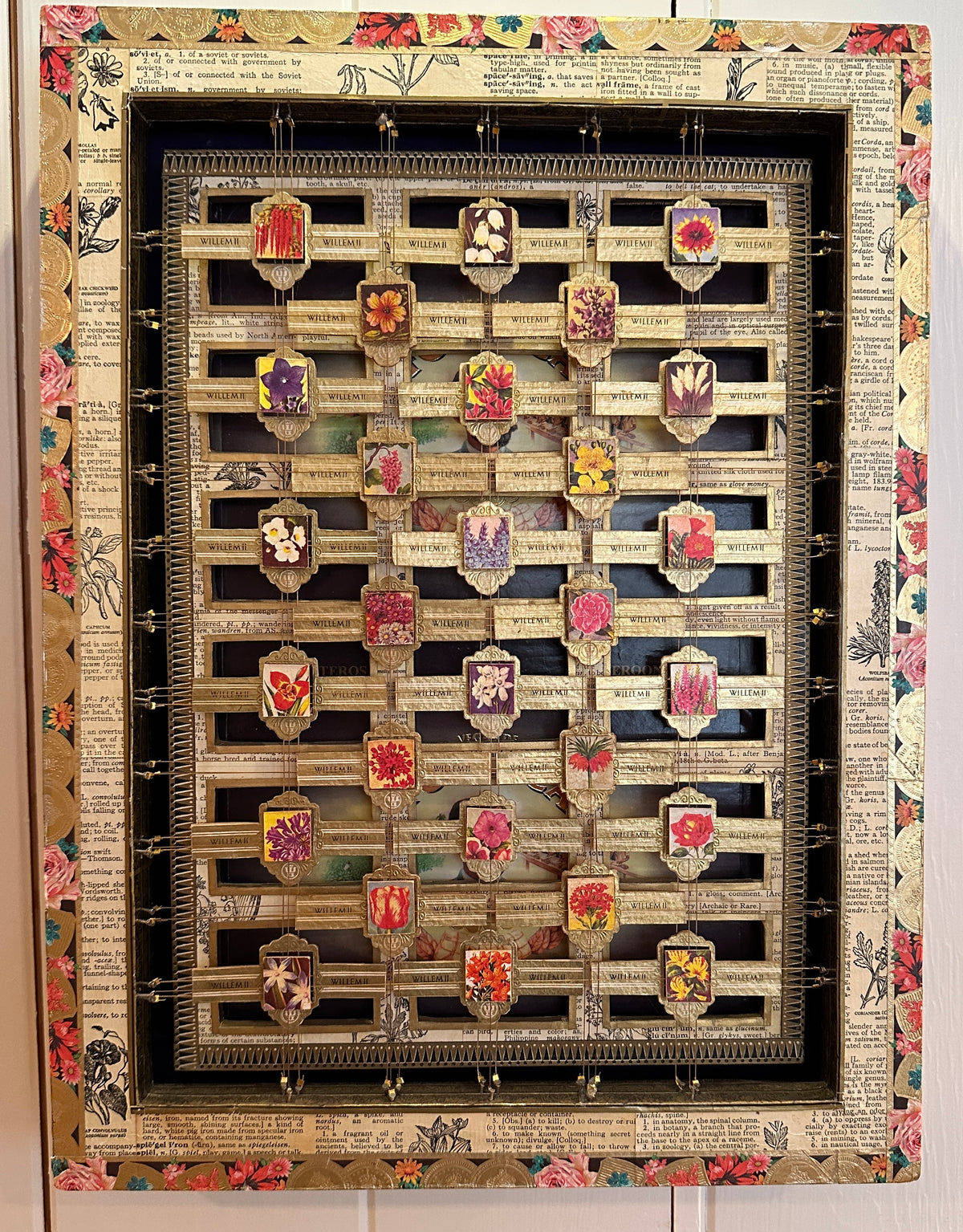 MEDIUM WILLEM II FLOWERS No. 2 CIGAR BOX