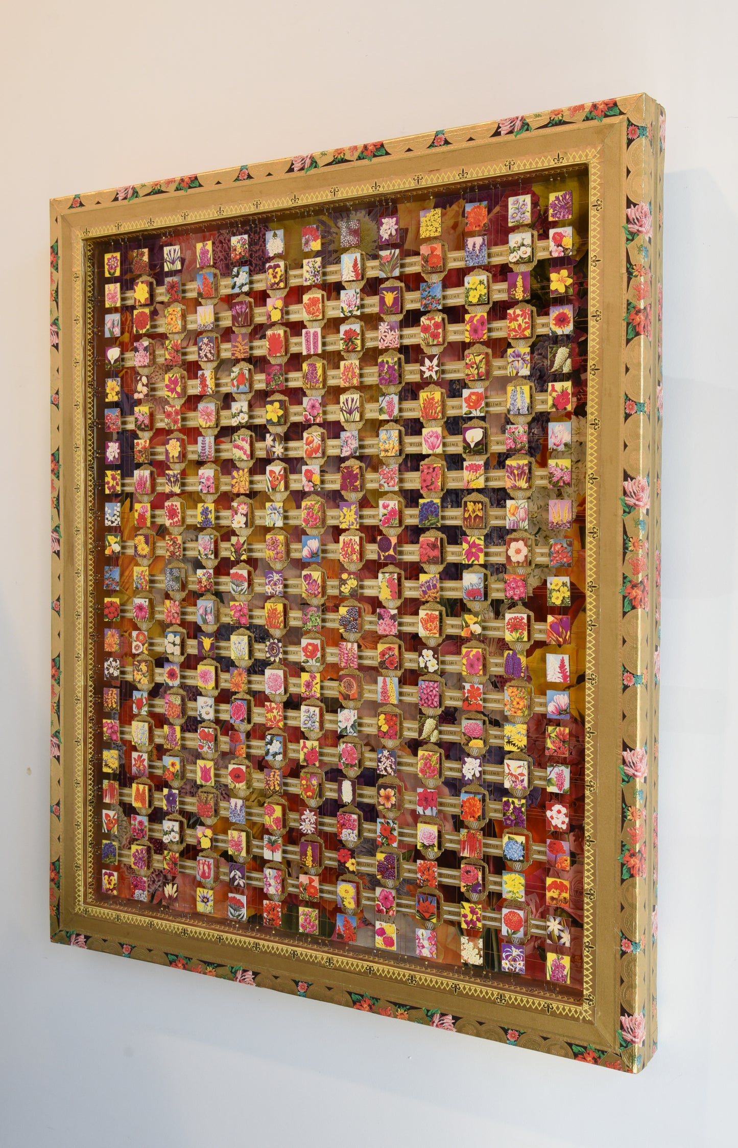 LARGE WILLEM FLOWER CIGAR BAND COLLECTION